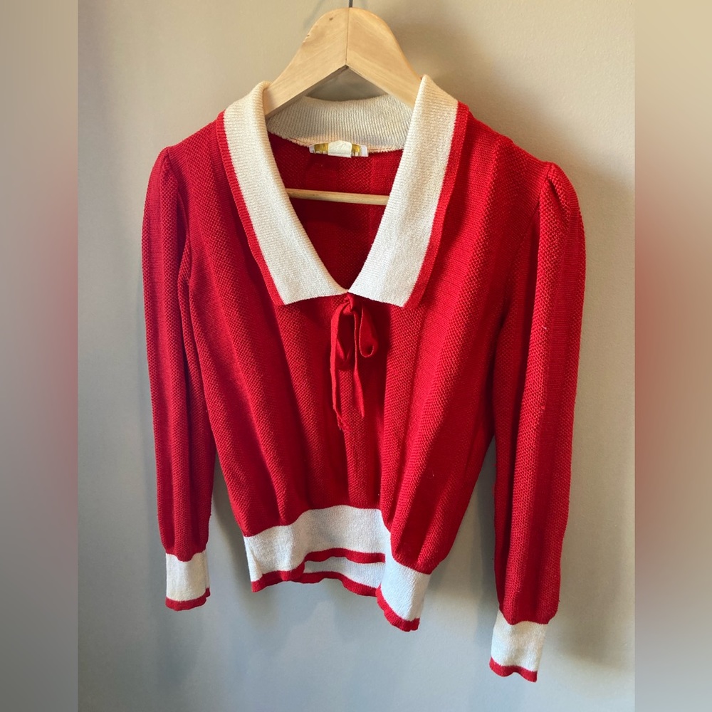Cute Vintage Sweater ❤️ Red With White Trim.